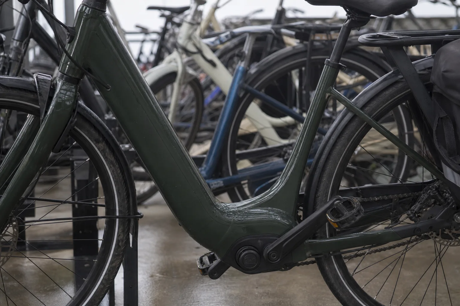 Heavy bike, steep street. What to measure before you buy a step-through
